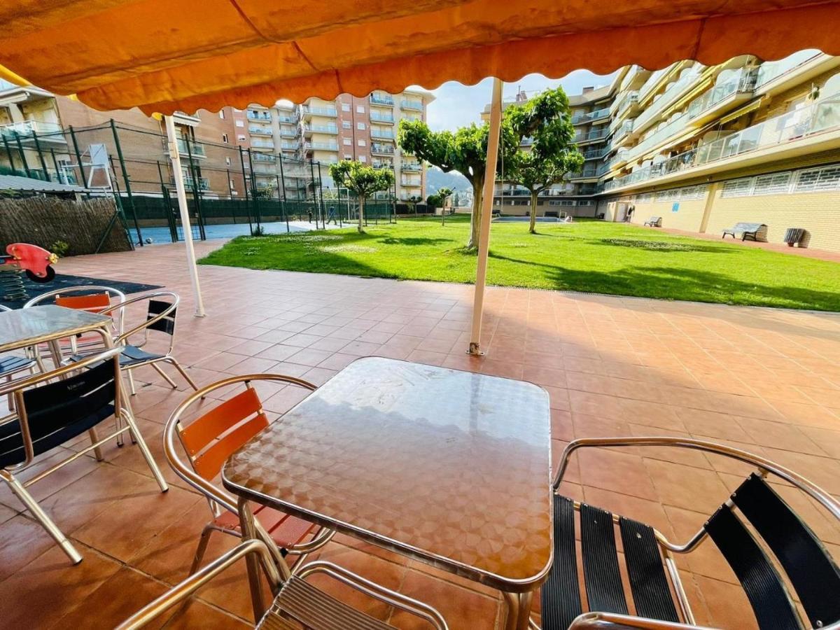 Reconnectar Malgrat De Mar Colom I Apartamento Exterior foto