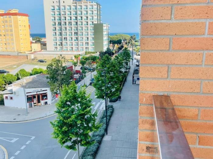 Reconnectar Malgrat De Mar Colom I Apartamento Exterior foto